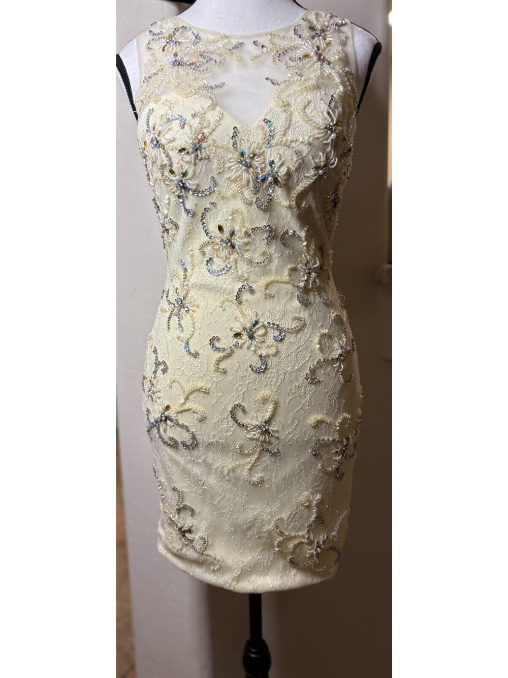 LUCCI LU Ivory Lace Sequin Jewel Mini Dress Size 2 MSRP $299